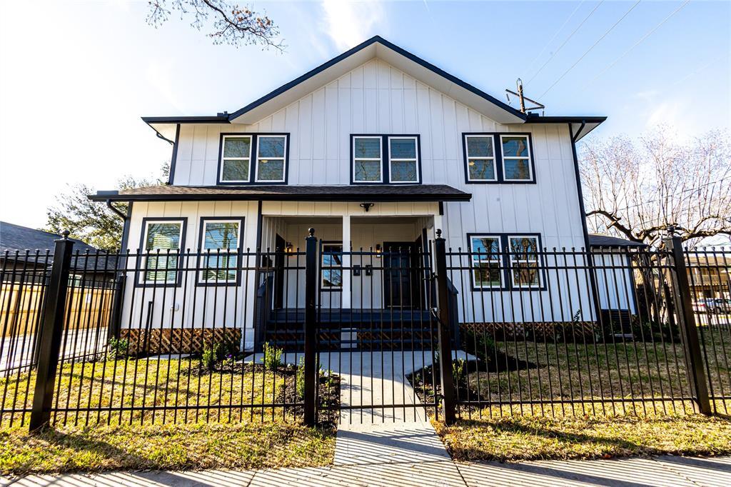 102 Marsden St in Houston, TX - Building Photo
