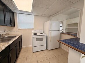 3620 SW 45th Terrace in West Park, FL - Building Photo - Building Photo