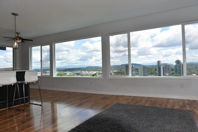 3515 SW Barbur Blvd, Unit O-2 in Portland, OR - Foto de edificio - Building Photo