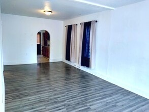 1029 S 17th St in Manitowoc, WI - Building Photo - Building Photo