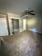 450 Sunnyvale Ln W in Mobile, AL - Foto de edificio - Building Photo