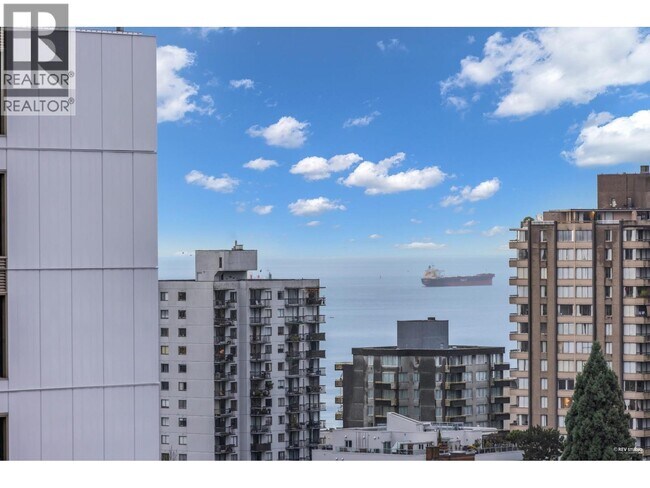 1133 Hornby St in Vancouver, BC - Building Photo - Building Photo