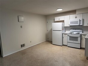 4429 Clay St in Zephyrhills, FL - Building Photo - Building Photo