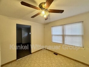 4 Hickory Ct in O'Fallon, IL - Building Photo - Building Photo