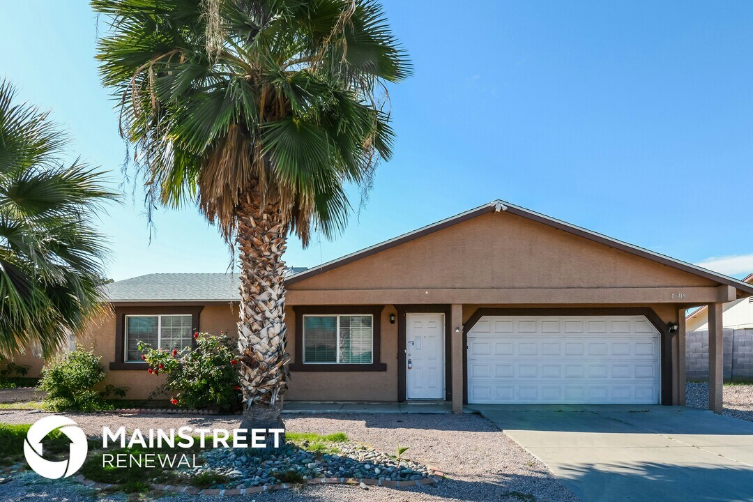 10915 W Glenrosa Ave in Phoenix, AZ - Building Photo