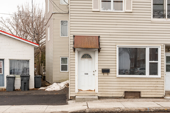 548 Saint-Joseph St in Lévis, QC - Building Photo - Building Photo