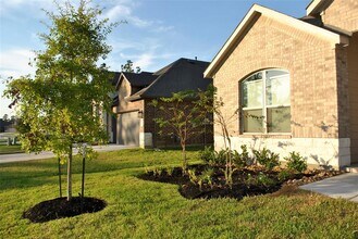 14131 Lake Lodge Dr in Conroe, TX - Building Photo - Building Photo