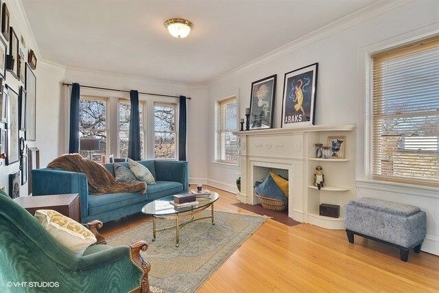 4519 Harding N Ave, Unit 1N in Chicago, IL - Building Photo