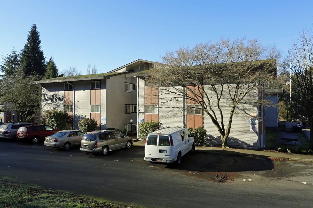 Lam Bow Apartments in Seattle, WA - Foto de edificio
