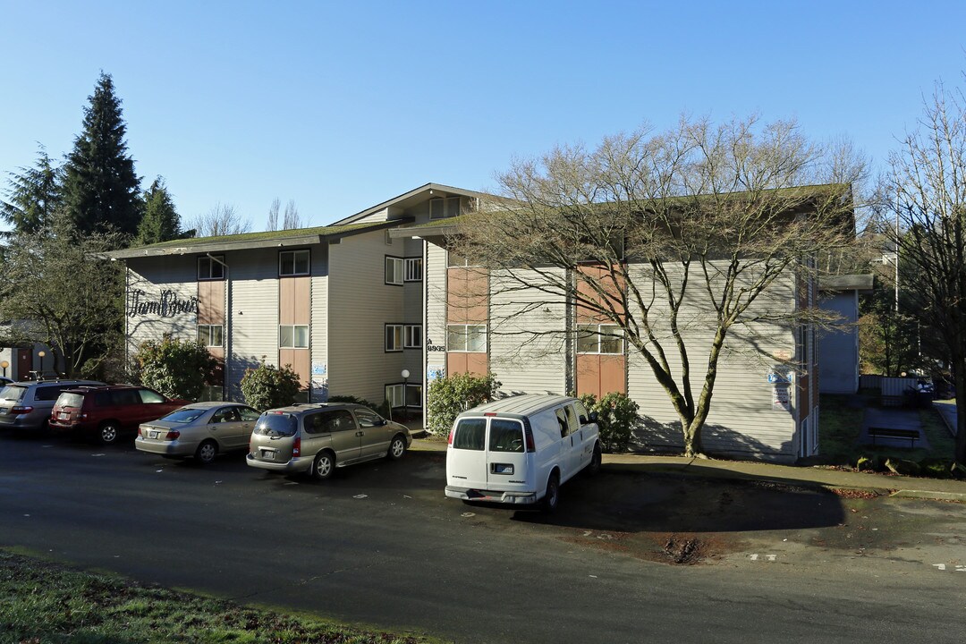 Lam Bow Apartments in Seattle, WA - Building Photo