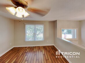 1753 Independence Dr in Douglasville, GA - Foto de edificio - Building Photo