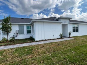 19600 Whispering Creek Rd in Loxahatchee, FL - Building Photo - Building Photo