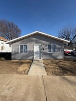 831 S 19th St in St. Joseph, MO - Building Photo