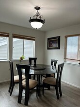 2753 McNeil St in Dupont, WA - Foto de edificio - Building Photo