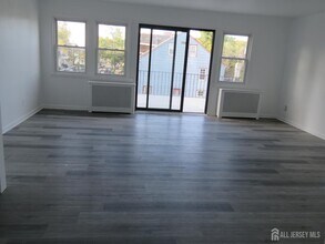 475 Brace Ave in Perth Amboy, NJ - Building Photo - Building Photo