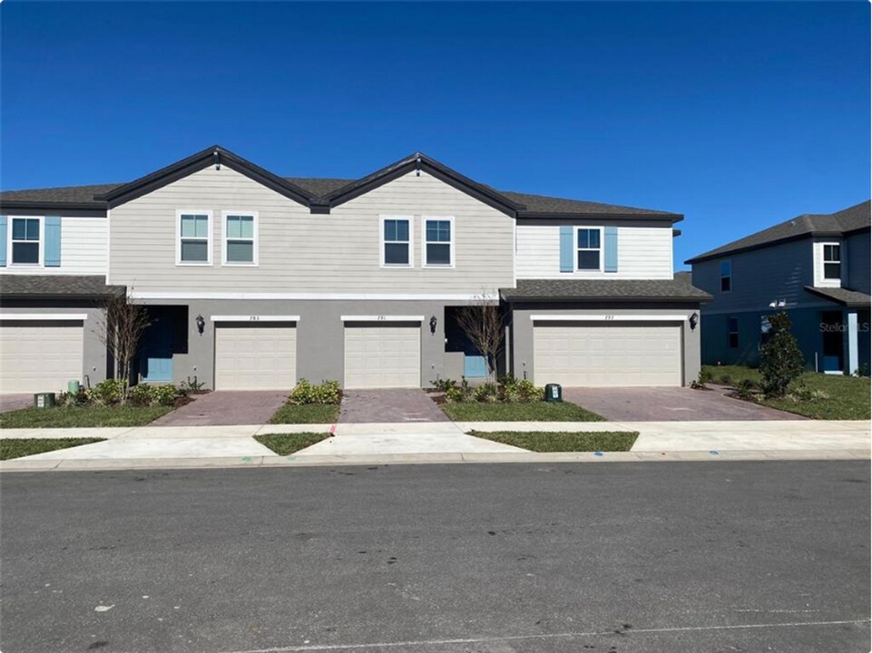 791 Legacy Dr-Unit -791 Legacy Dr Davenport, FL 33896 in Davenport, FL - Building Photo