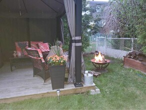 758 77E Av in Laval, QC - Building Photo - Building Photo