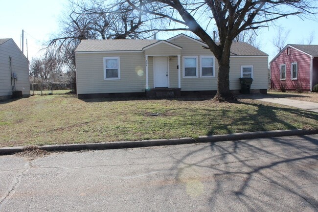 property at 708 Proctor Pl