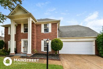 4960 Grand Pines Dr in Memphis, TN - Building Photo - Building Photo