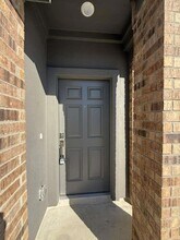 205 Herald Dr in Hutto, TX - Foto de edificio - Building Photo