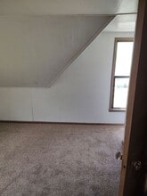 365 SE Pitzer St in Roseburg, OR - Building Photo - Building Photo