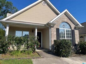 196 Hidden Creek Pkwy in Pelham, AL - Building Photo