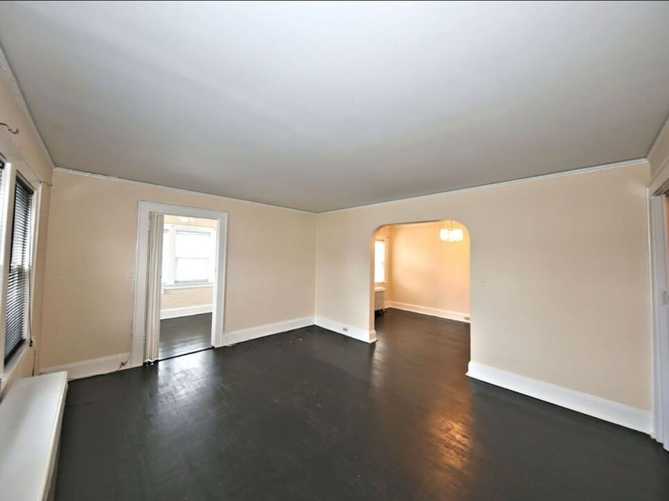 64 Fremont St in Harrison, NY - Building Photo