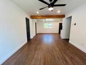 1621 Running River Rd, Unit 25A in Garland, TX - Building Photo - Building Photo