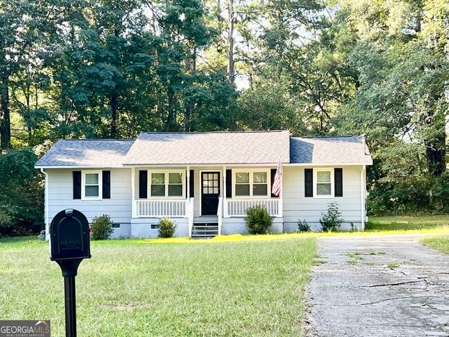 property at 207 Custer Cir