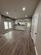 321 W Commerce St in Smyrna, DE - Building Photo - Building Photo