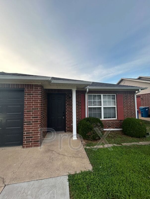 property at 3406 SW Landau Ct