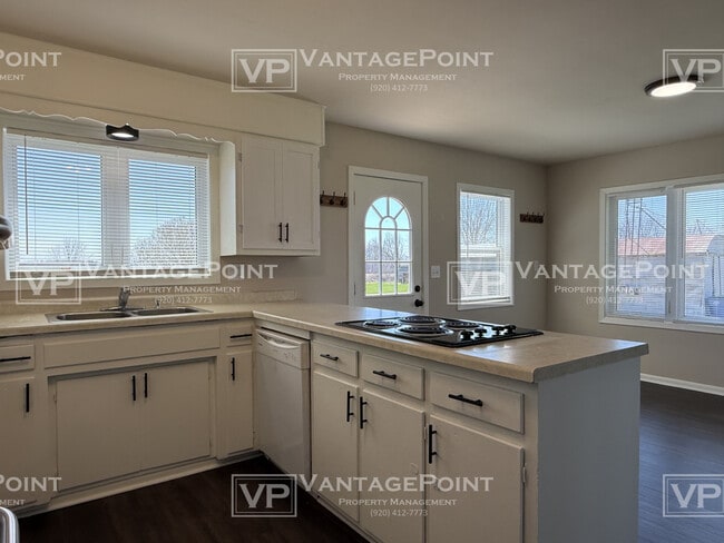 3604 School Rd in De Pere, WI - Building Photo - Building Photo