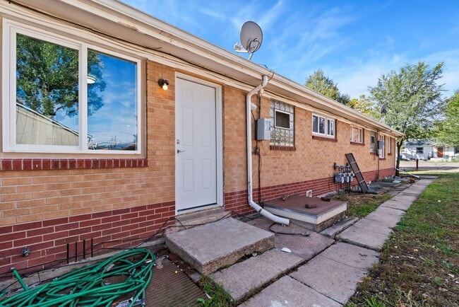 1342 Upham St in Denver, CO - Building Photo - Building Photo