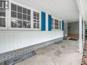 1447 Merrow Rd in Mississauga, ON - Building Photo - Building Photo