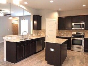 1023 Skyview Ct in Midlothian, TX - Building Photo - Building Photo