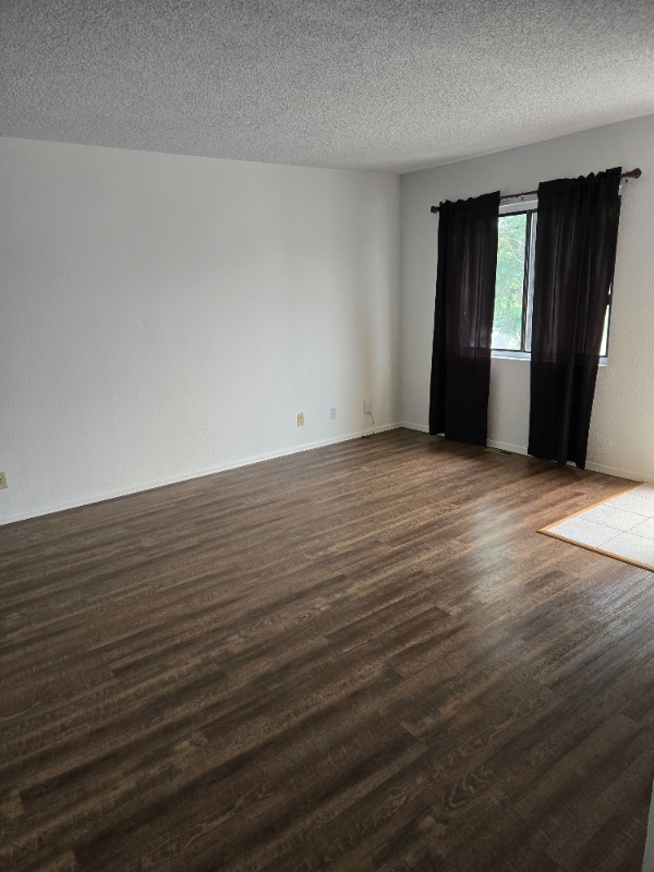 6774 Locust St in Commerce City, CO - Building Photo - Building Photo