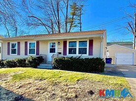 1209 Harold Dr SE in Cedar Rapids, IA - Building Photo