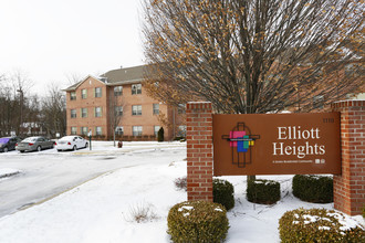 Elliott Heights in Pittsburgh, PA - Building Photo - Building Photo