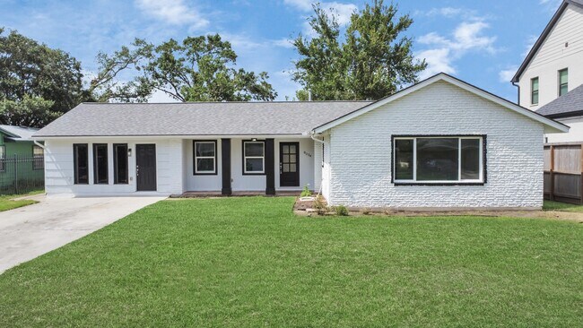 8034 Ridgeview Dr in Houston, TX - Building Photo - Building Photo