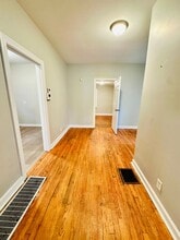 4012 Greenwood Ave in Louisville, KY - Building Photo - Building Photo