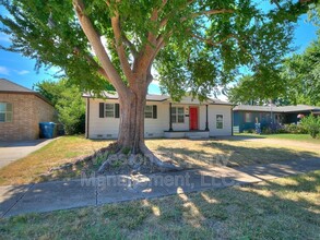 35 Shirley Ln in Edmond, OK - Foto de edificio - Building Photo