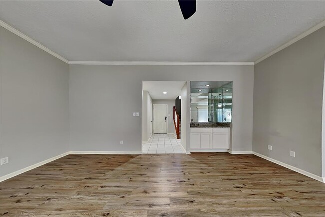 64 Hickory Oak Dr in Spring, TX - Building Photo - Building Photo