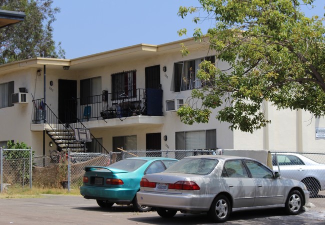 Jamacha Apartments in Spring Valley, CA - Building Photo - Building Photo