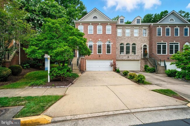 property at 10189 Castlewood Ln