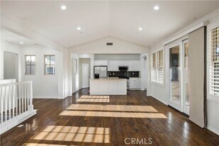 60 Peony in Irvine, CA - Building Photo