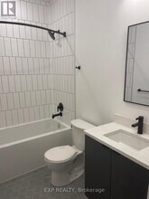 1600 James Naismith Dr in Ottawa, ON - Building Photo - Building Photo