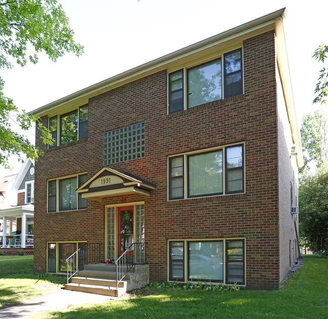 1991 Grand Ave in St. Paul, MN - Building Photo - Building Photo