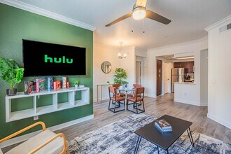 2155 S 55th St in Tempe, AZ - Foto de edificio - Building Photo