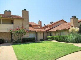 4739 2nd St in Lubbock, TX - Building Photo