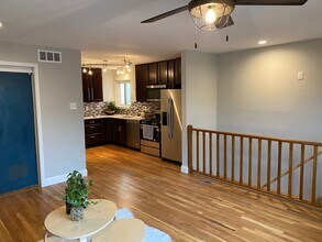 2206 Edwards St in St. Louis, MO - Building Photo - Building Photo